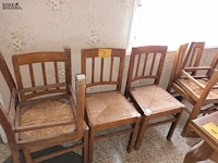 Lot 9 - houten stoelen. 6 stuks