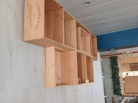 Lot 9 - houten wijnbakjes - afbeelding 2 van  3