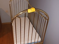 Lot 9 - kinderbed