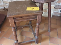 Lot 9 - krukje en bijzettafeltje - afbeelding 2 van  3