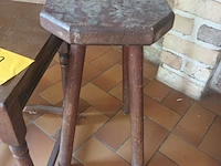 Lot 9 - krukje en bijzettafeltje - afbeelding 3 van  3