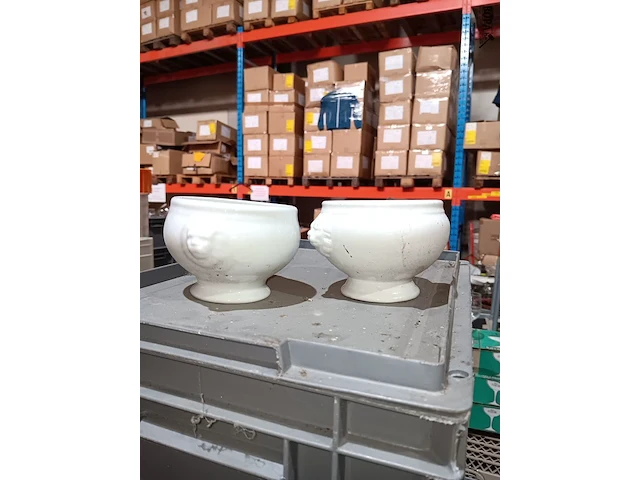 Lot 9 - leeuwekop soeptassen 130 stuks - afbeelding 1 van  2