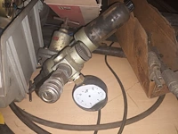 Lot 9 - lot diverse drukmeters - afbeelding 3 van  6