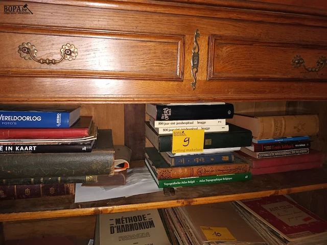 Lot 9 - lot oude boeken - afbeelding 5 van  8