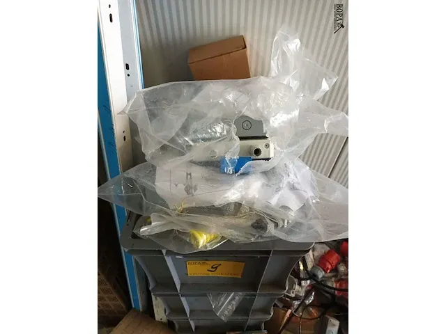 Lot 9 - materiaal voor elektrische installaties - afbeelding 6 van  8