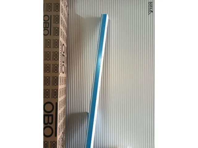 Lot 9 - materiaal voor elektrische installaties - afbeelding 7 van  8