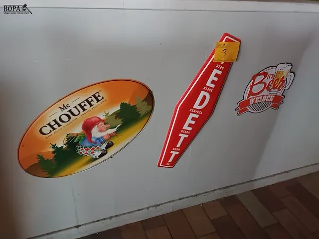 Lot 9 - metalen bierreclame. 3 stuks - afbeelding 1 van  4