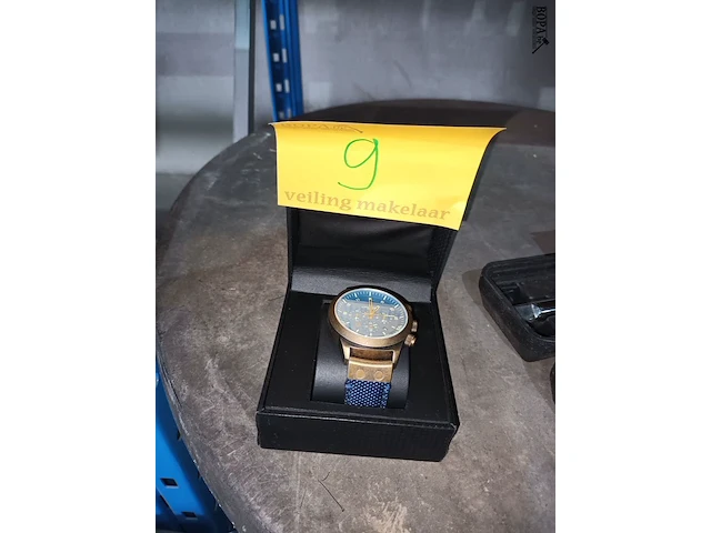 Lot 9 - polshorloge alpha sierra - afbeelding 1 van  4
