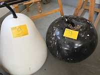 Lot 9 - reuze tuinpeer en tuin appel - afbeelding 1 van  3