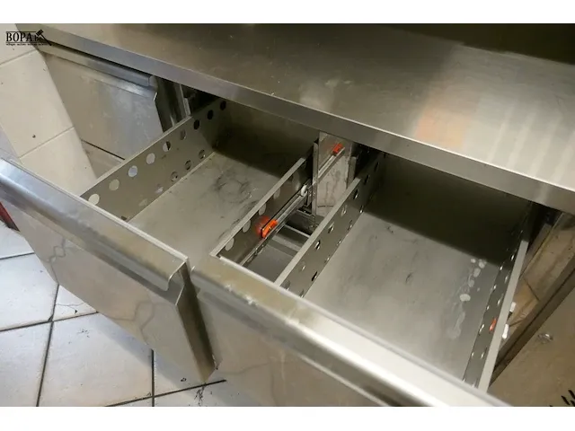 Lot 9 - rvs gekoelde werkkast ecofrost - afbeelding 4 van  4