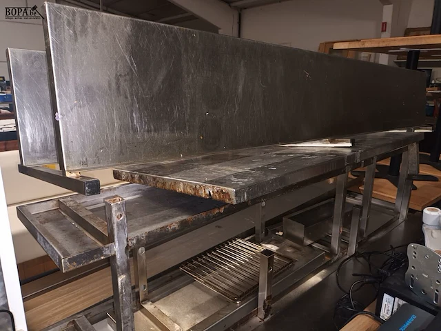 Lot 9 - rvs legplanken en rekken. 6 stuks - afbeelding 2 van  5