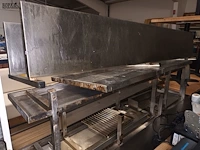 Lot 9 - rvs legplanken en rekken. 6 stuks - afbeelding 2 van  5