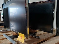 Lot 9 - samsung computerschermen - 2 stuks - afbeelding 1 van  3