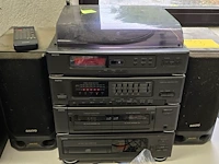 Lot 9 - stereo toren sanyo - afbeelding 1 van  6
