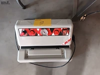 Lot 9 - vacuüm machine jolly system - afbeelding 1 van  4