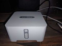 Lot 9 - versterker en sonos - afbeelding 3 van  3