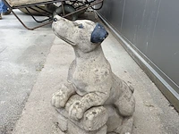 Lot 9 - vintage beeld beton hond - afbeelding 2 van  5