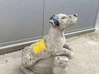 Lot 9 - vintage beeld beton hond - afbeelding 5 van  5