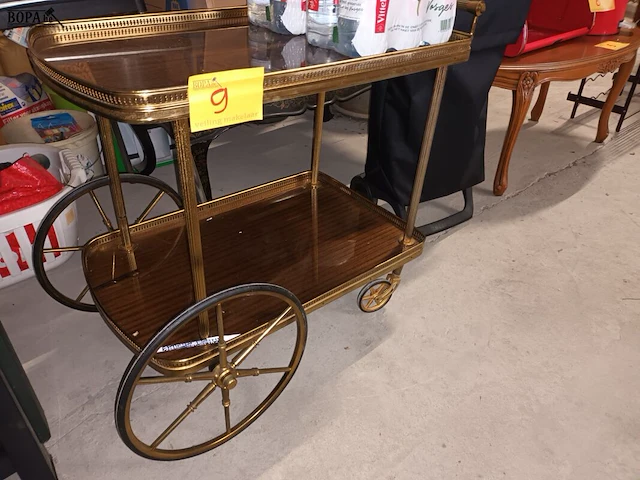 Lot 9 - vintage serveerwagentje - afbeelding 2 van  4