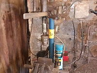 Lot 90 - kolomboormachine - afbeelding 1 van  3