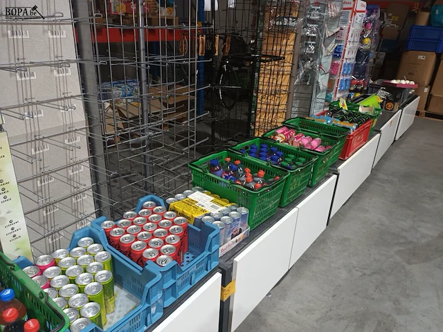 Lot 90 - lot frisdranken en energiedranken - afbeelding 2 van  9
