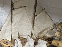 Lot 90 - lotje modelboten 5 stuks - afbeelding 2 van  3