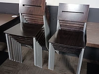 Lot 90 - stapelbare stoelen. 38 stuks - afbeelding 5 van  6