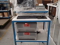 Lot 903 - werkpost, computerconfiguratie en ladeblok - afbeelding 1 van  10