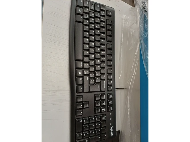 Lot 903 - werkpost, computerconfiguratie en ladeblok - afbeelding 5 van  10