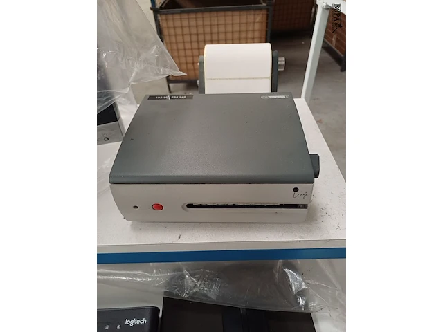 Lot 903 - werkpost, computerconfiguratie en ladeblok - afbeelding 6 van  10