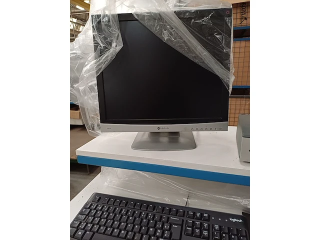 Lot 903 - werkpost, computerconfiguratie en ladeblok - afbeelding 8 van  10