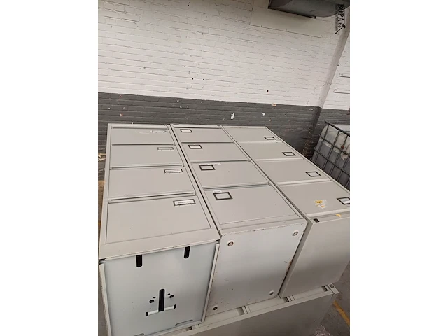 Lot 905 - ladekast. 6 stuks - afbeelding 1 van  2