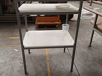 Lot 906 - hoge werktafel - afbeelding 3 van  3
