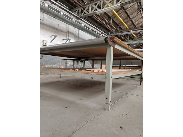 Lot 909 - werktafel - afbeelding 3 van  5