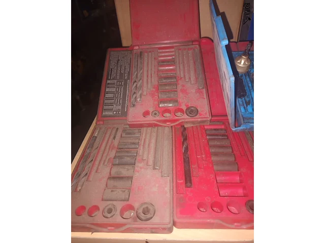 Lot 91 - borensets. 9 stuks - afbeelding 3 van  4