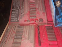 Lot 91 - borensets. 9 stuks - afbeelding 3 van  4