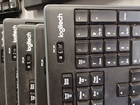 Lot 91 - logitech draadloos klavier. 9 stuks (h) - afbeelding 2 van  2