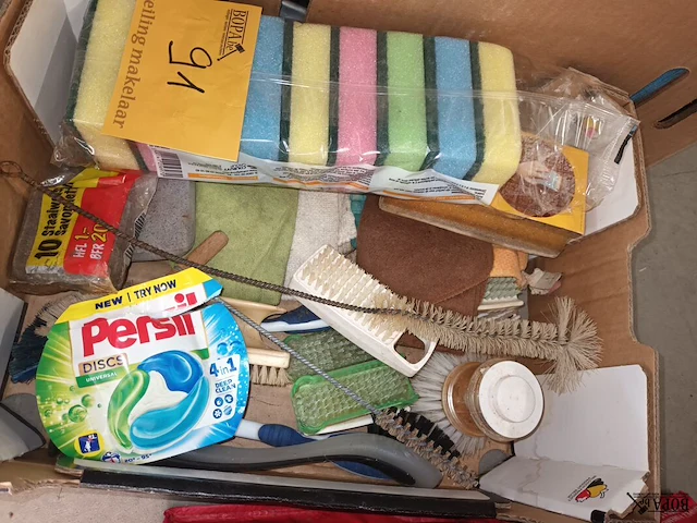 Lot 91 - lot poetsmateriaal - afbeelding 6 van  6