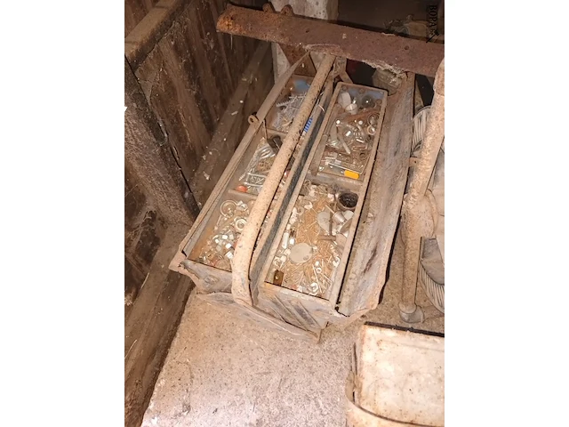 Lot 91 - materiaalkoffers en kabels - afbeelding 4 van  4