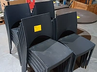 Lot 91 - stoelen grandsoleil 19 stuks - afbeelding 1 van  3