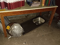 Lot 91 - tafel - afbeelding 1 van  2