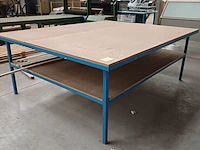Lot 910 - werktafel - afbeelding 1 van  4