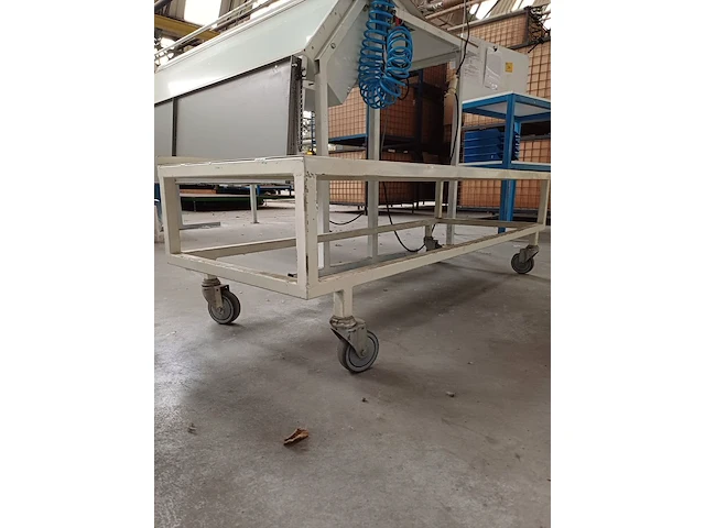 Lot 912 - transportkar - afbeelding 2 van  3