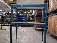 Lot 914 - werktafel - afbeelding 2 van  3