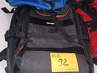 Lot 92 - draagtassen en kinderzitje. 7 stuks - afbeelding 3 van  4