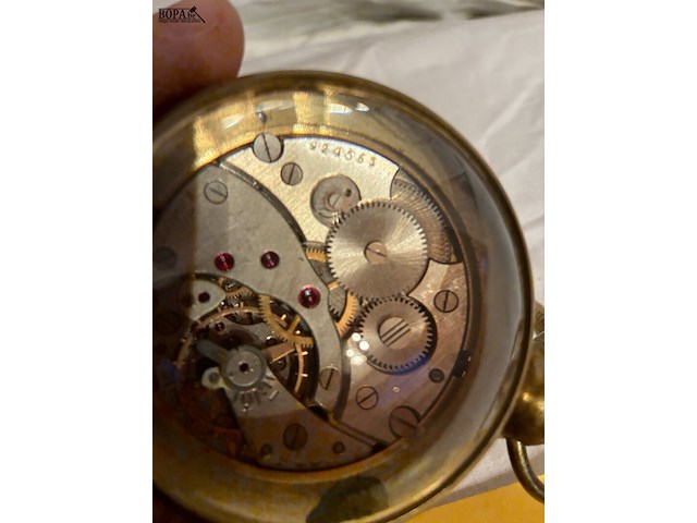 Lot 92 - glazen tafeluurwerk op ringvoet, markur - afbeelding 5 van  5