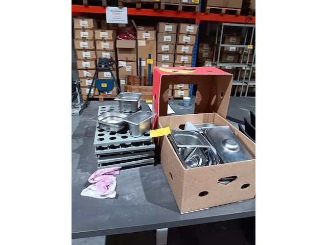 Lot 92 - horeca toebehoren - afbeelding 1 van  4