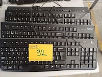 Lot 92 - logitech klavier. 4 stuks (h) - afbeelding 1 van  1