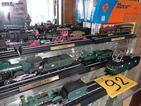 Lot 92 - modeltreinen. 9 stuks - afbeelding 3 van  5