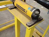 Lot 920 - industriële krik - afbeelding 2 van  6